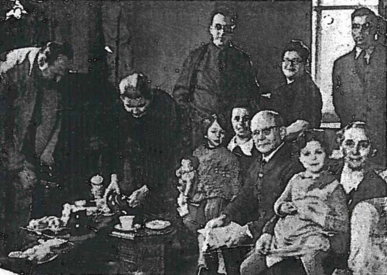 Familie Marx in der Sammelunterkunft