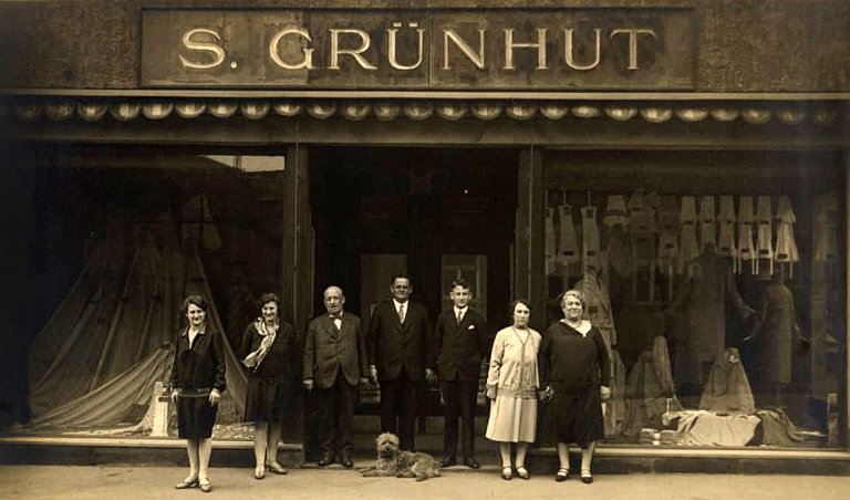 Familie Grünhut Renovierung Geschäftshaus 1928